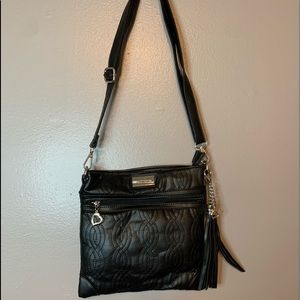 ‼️2/$20‼️ Bella Russo faux leather crossbody bag